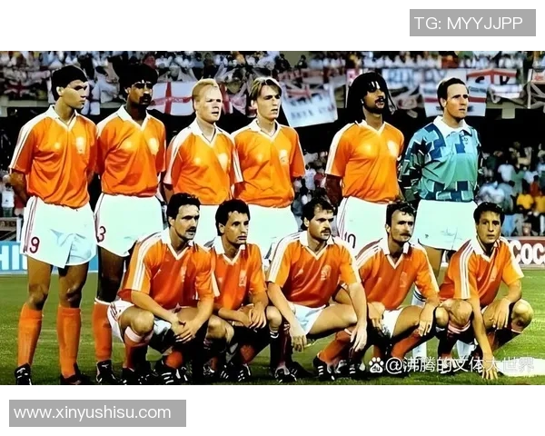 1990年足球球星表现排名分析与回顾探讨